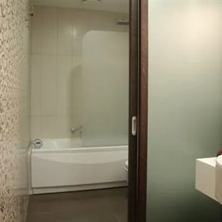 Tiziano - Gruppo Mini ホテル 4*